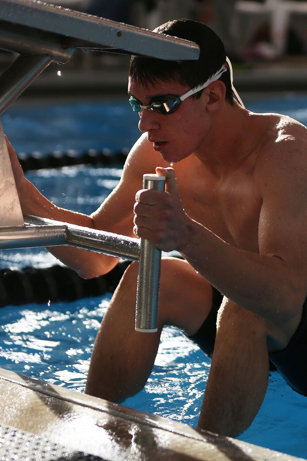Kieran Murray pulls himself up on the blocks